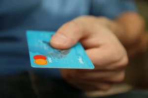 cartão de crédito para pessoas com nome sujo