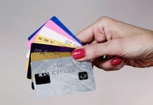 Você não precisa mais sair de casa para resolver problemas de negativação com o cartão de crédito